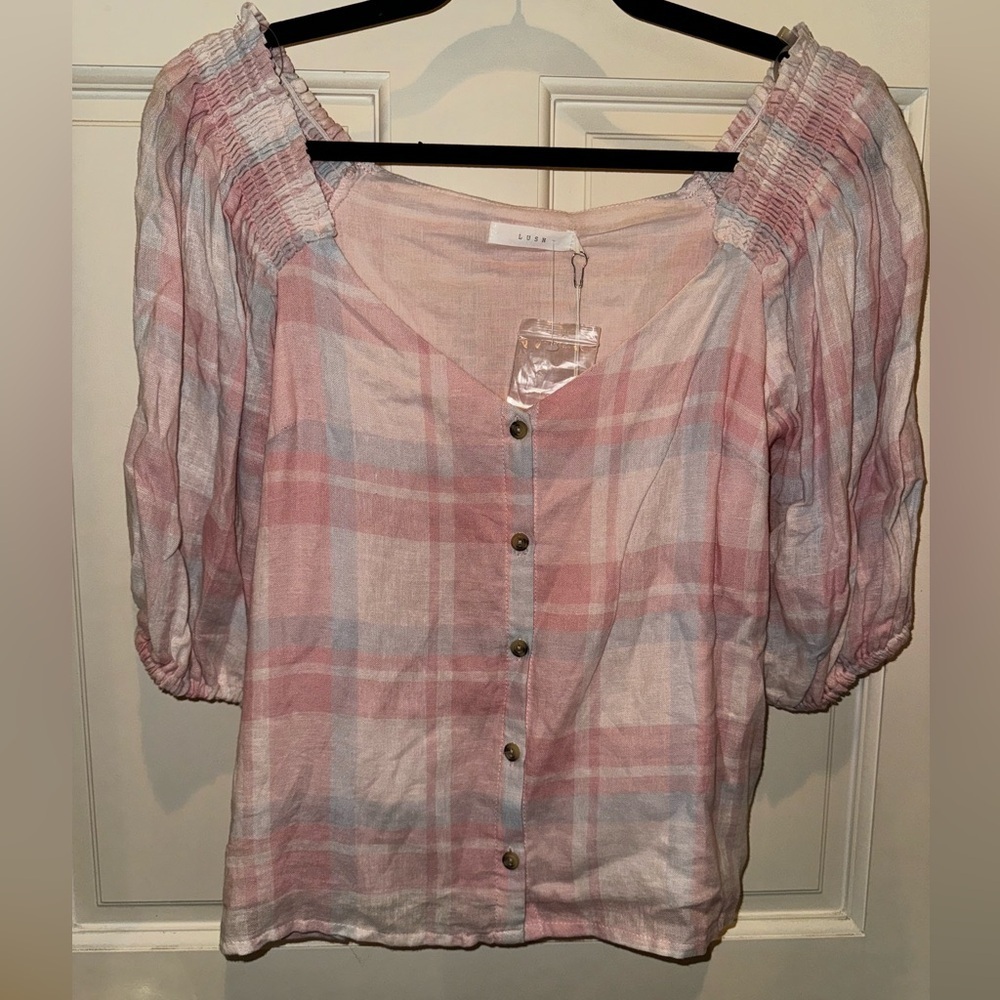 Gingham button up with elastic sleeves